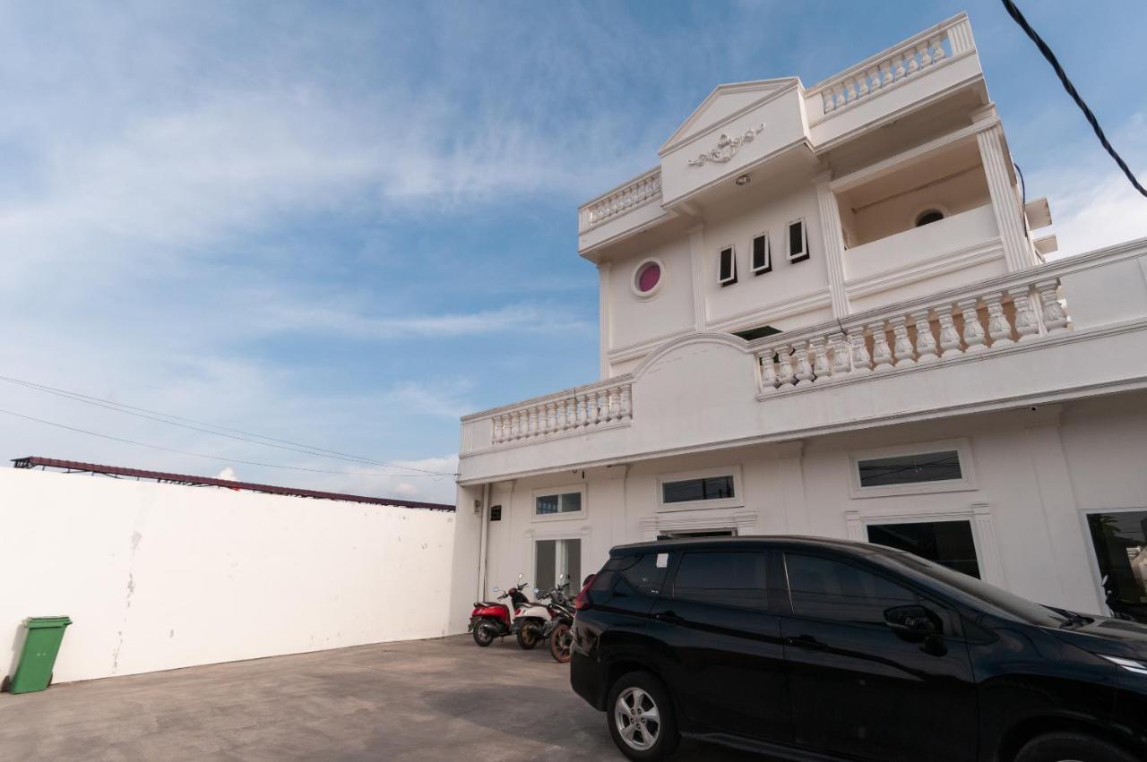 Hotel Reddoorz Near Uisu Teladan Medan
